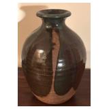 O - Pretty Handmade Pottery Vase / Handcrafted Studio Pottery Vase