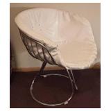 BR2 - Vintage Gastone Rinaldi for Rima Pan Am White Leather and Chrome Chair