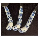 K - Sheffield England Blue and White Porcelain Handle Serving Utensil Set