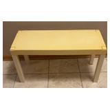 BR2 - Vintage Plastic Table