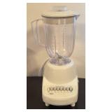 LR - Hamilton Beach Blender and Can Opener with Cuisinart Food Processor