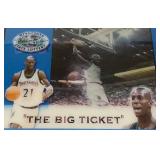 Minnesota State Lottery MN Timberwolves Kevin Garnett Y2KG Framed Video Card and  Minnesota Timberwolves Bobbleheads with Bobblehead Poster