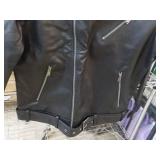 Fahsyee Jacket size M...