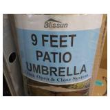 9 ft Patio Umbrella Crank Open and ...