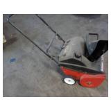 Yard Machine 5.5 hp 21"...