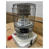 Dyna-Glo Delux Kerosene Convection Heater, 10,500 BTU, Model# WK11C8 MSRP $159.99