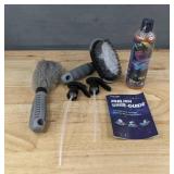 Philisn Car Wash Shampoo and Accessories Kit - Brand New