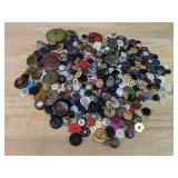 Buttons - Assorted Plastic, Metal & Shell, Mixed Sizes *P