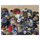 Buttons - Assorted Plastic, Metal & Shell, Mixed Sizes *P