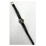 Vintage Gucci Quartz Watch with Black Dial and Calfskin Strap