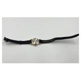 Vintage Gucci Quartz Watch with Black Dial and Calfskin Strap