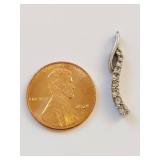 Elegant Sterling Silver Pendant with Diamonds