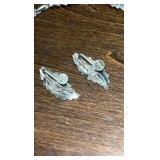 Sterling Silver 7” bracelet and Press Earring set!