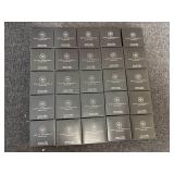 25 Containers Of Savvy Minerals Setting Powder