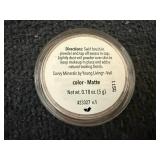 25 Containers Of Savvy Minerals Setting Powder