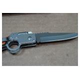 Rifle Style Folding Knife