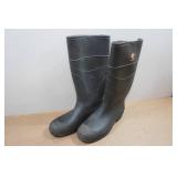 Red Ball Muck Boots - Size 9