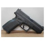 Springfield Armory XD .40 S&W Semi-Auto Pistol - 3 Magazines