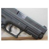 Springfield Armory XD .40 S&W Semi-Auto Pistol - 3 Magazines