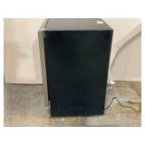 Velivi Freestanding Beverage Cooler Fridge with Adjustable Shelves in Stainless Steel