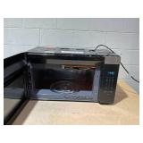 Whirlpool 30 in. 1.7 cu. ft. Over-the-Range Microwave in Stainless Steel Finish with Express Cooking Buttons