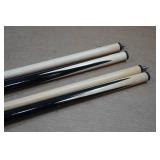 *2* Pool Cues
