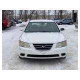 2010 HYUNDAI SONATA GLS *No Accidents* (NO RESERVE)