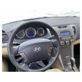 2010 HYUNDAI SONATA GLS *No Accidents* (NO RESERVE)