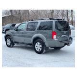 2006 NISSAN PATHFINDER LE *No Accidents | All Wheel Drive* (NO RESERVE)