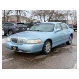 2009 LINCOLN TOWN CAR SIGNATURE LIMITED (NO RESERVE)