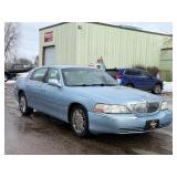 2009 LINCOLN TOWN CAR SIGNATURE LIMITED (NO RESERVE)