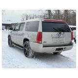 2008 CADILLAC ESCALADE ESV *All Wheel Drive | 6.2L Motor*