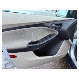 2012 FORD FOCUS SE (NO RESERVE)