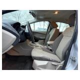 2012 FORD FOCUS SE (NO RESERVE)