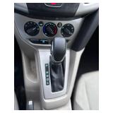 2012 FORD FOCUS SE (NO RESERVE)