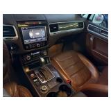 2013 Volkswagen Touareg Hybrid AWD