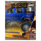 Jada Toys - XD Series - Ford Expedition - High Profile - 1:24 Die-Cast - Working Suspension