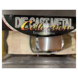 Buick Riviera 1971 Diecast Model - 1:18 Deluxe Edition