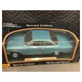 Chevrolet Bel Air 1962 Special Edition 1:18 Die-Cast & Ford Mustang Boss 429 1970 1:24