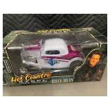 Welly 1970 Ford Mustang Die-Cast & Hot Country Billy Dean Car Lot