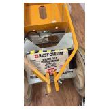 Rust-Oleum Athletic Field Striping Machine with 6 Cans of Striping Paint