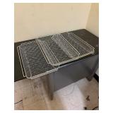 set of 3 wired baking sheets