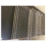 set of 3 wired baking sheets