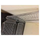 set of 4 wired baking sheets