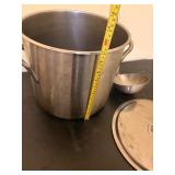 cooking pot