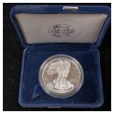 Uncirculated 1994 .999% American Silver Eagle  Brilliant and detailed  Tax Exempt  In original gift box