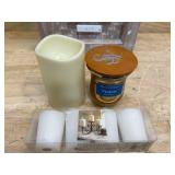 Home decor (lot of 4)