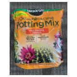 Miracle-Gro Cactus, Palm & Citrus Potting Mix 8 qt Fast-Draining Formula