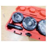 NEW - Milwaukee M18 18V Lithium-Ion 1/2 in. to 4 in. Force Logic 6-Ton Cordless Knockout Tool Kit with Die Set, One 2.0Ah Batteries