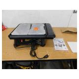 QEP 700XT 3/4 HP Wet Tile Saw with 7 in. Blade and Table Extension